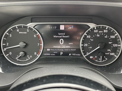 Used 2023 Nissan Rogue SL w/ SL Premium Package image 27