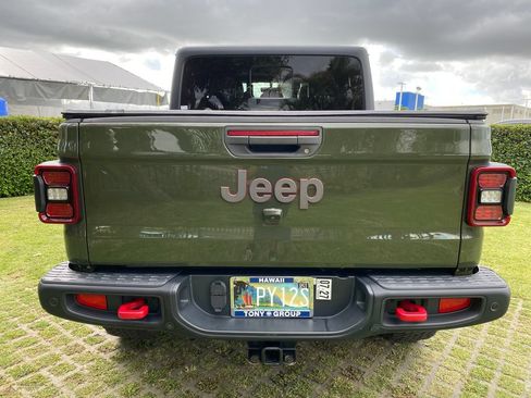 Used 2021 Jeep Gladiator Rubicon AWD/4WD image 24