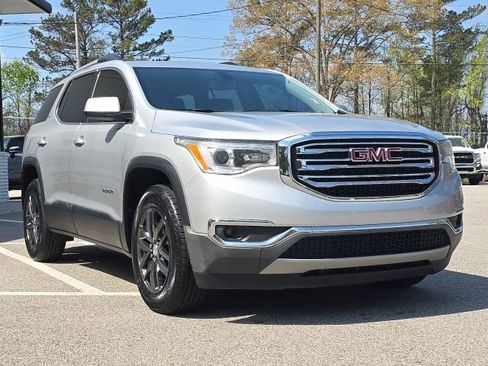 Used 2019 GMC Acadia SLT w/ LPO, Floor Liner Package image 7