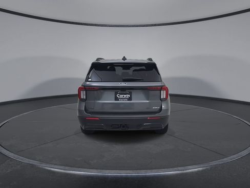 Used 2025 Ford Explorer ST-Line w/ ST-Line Street Pack AWD/4WD image 14
