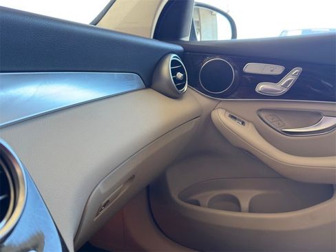Used 2017 Mercedes-Benz GLC 300 image 17