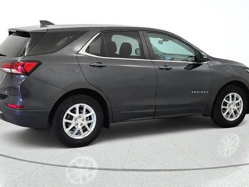 Used 2022 Chevrolet Equinox LT FWD image 9