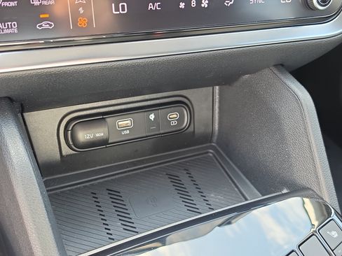 Certified 2023 Kia Sportage EX FWD image 25