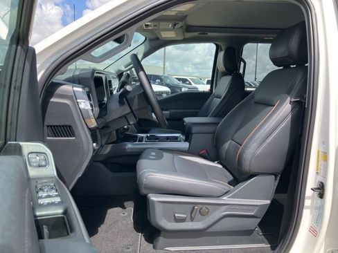 New 2025 Ford F250 Lariat w/ Lariat Ultimate Package image 23