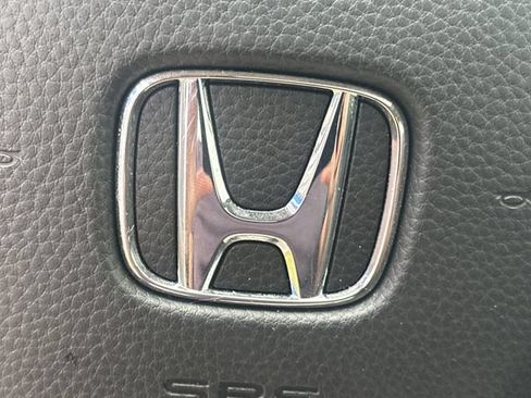 Used 2025 Honda CR-V EX-L image 31
