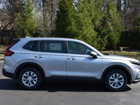 Used 2026 Honda CR-V LX image 8