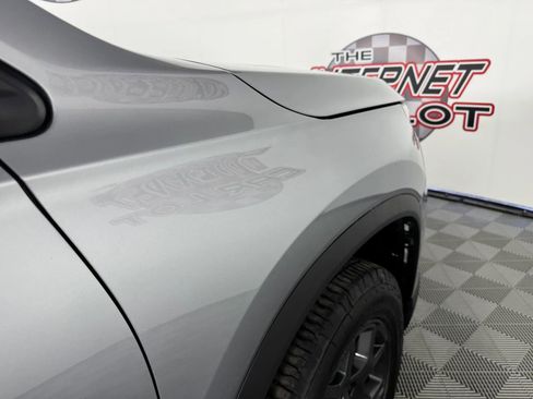 Used 2025 Honda Pilot TrailSport image 34