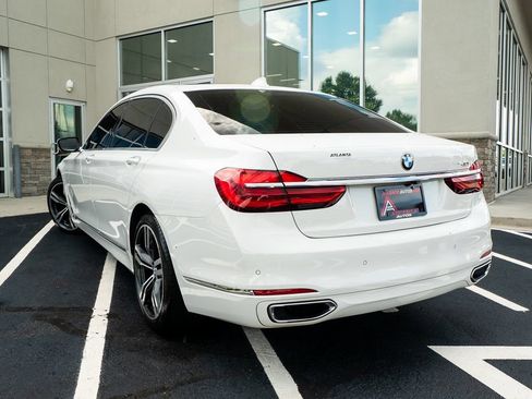 Used 2018 BMW 740i RWD image 16