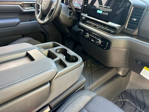 New 2025 Chevrolet Silverado 1500 LT w/ All Star Edition Plus image 17