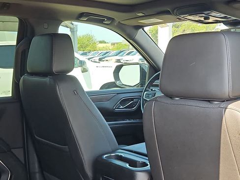 Used 2023 Chevrolet Tahoe Z71 AWD/4WD image 17