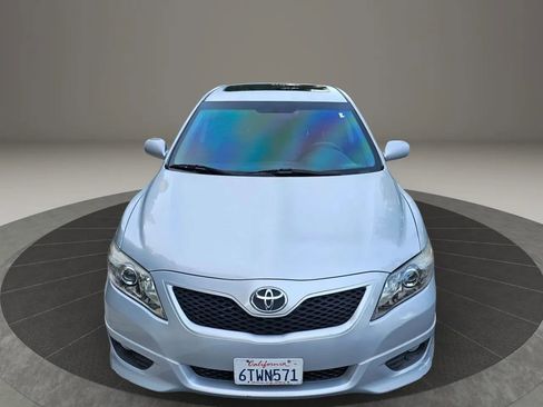 Used 2011 Toyota Camry SE image 16