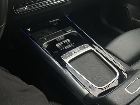 Used 2025 Mercedes-Benz GLA 250 image 24