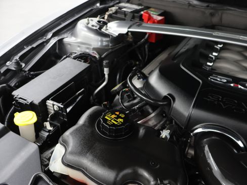 Used 2014 Ford Mustang GT Premium RWD image 16