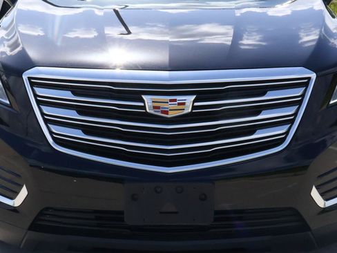 Used 2017 Cadillac XT5 Luxury FWD image 8