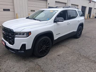 Used 2022 GMC Acadia SLE w/ Driver Convenience Package