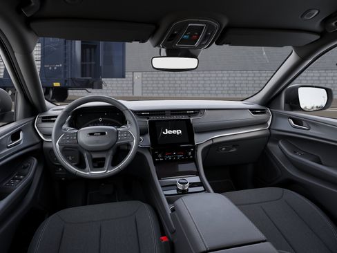 New 2026 Jeep Grand Cherokee Laredo AWD/4WD image 8