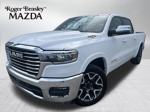 Used 2025 RAM 1500 Laramie AWD/4WD image 1