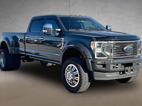 Used 2021 Ford F450 Platinum w/ FX4 Off-Road Package AWD/4WD image 10