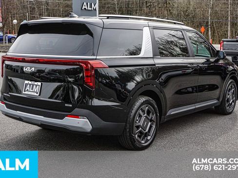 Used 2025 Kia Carnival EX image 6