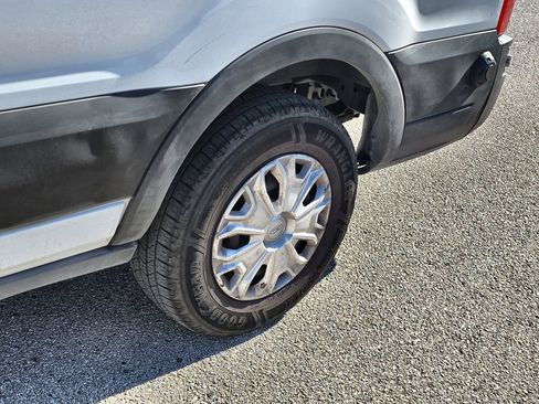 Used 2019 Ford Transit 250 148 Medium Roof image 11