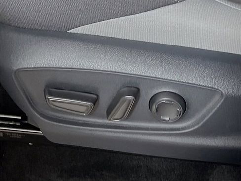 New 2025 Toyota Tacoma TRD Off-Road image 12