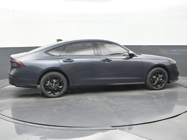 Used 2025 Honda Accord SE image 8