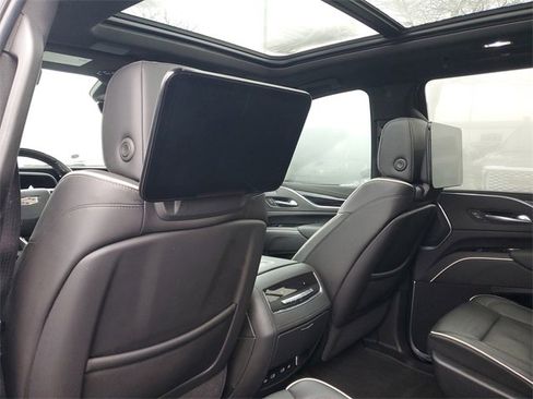 Certified 2021 Cadillac Escalade Sport w/ Driver Assist Tech Package image 10