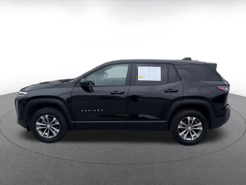 Used 2025 Chevrolet Equinox LT FWD image 9
