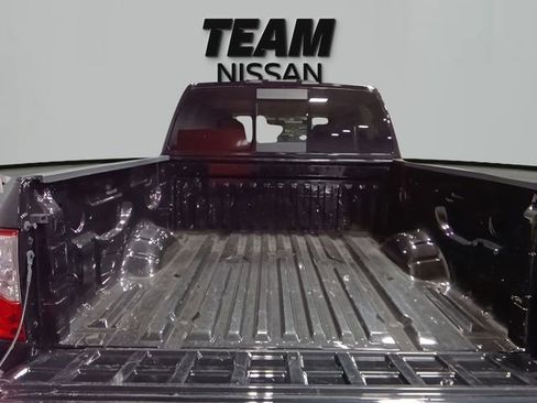 Used 2019 Nissan Titan SV AWD/4WD image 24