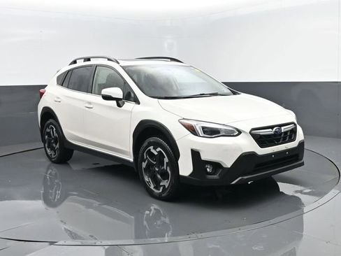 Used 2021 Subaru Crosstrek 2.5i Limited w/ Moonroof Package 2 AWD/4WD image 3
