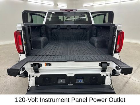 Used 2023 GMC Sierra 1500 Denali Ultimate AWD/4WD image 32