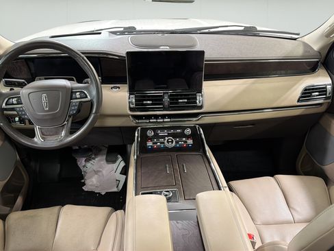 Used 2023 Lincoln Navigator L Reserve AWD/4WD image 23
