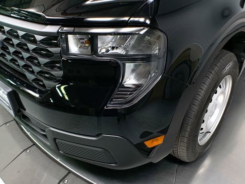 New 2025 Ford Maverick XL image 11