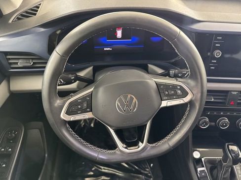 Used 2023 Volkswagen Taos SE AWD/4WD image 25