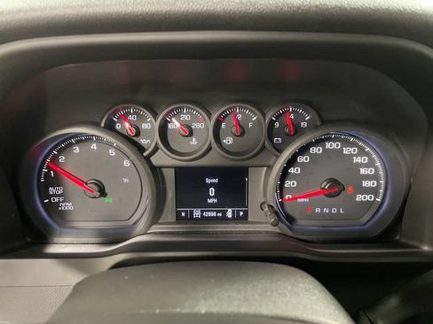 Used 2022 Chevrolet Silverado 1500 Custom Trail Boss AWD/4WD image 15