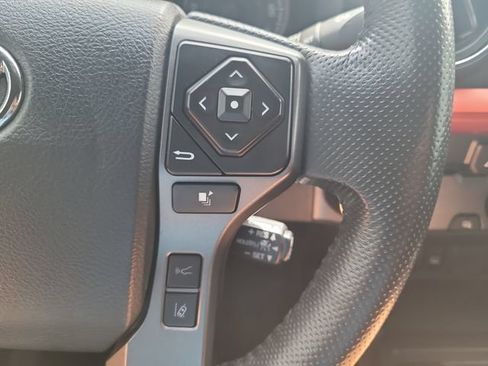 Used 2020 Toyota Tacoma TRD Sport RWD image 28
