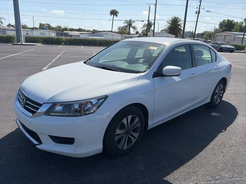 Used 2014 Honda Accord LX image 3