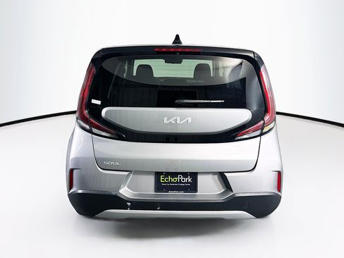 Used 2025 Kia Soul LX w/ LX Technology Package FWD image 7
