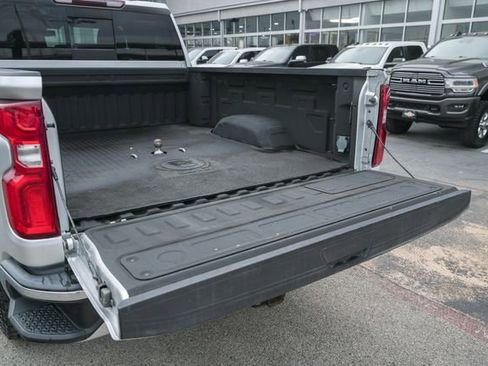 Used 2020 Chevrolet Silverado 2500 LTZ w/ LTZ Plus Package image 12