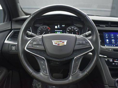 Used 2021 Cadillac XT5 Premium Luxury image 15