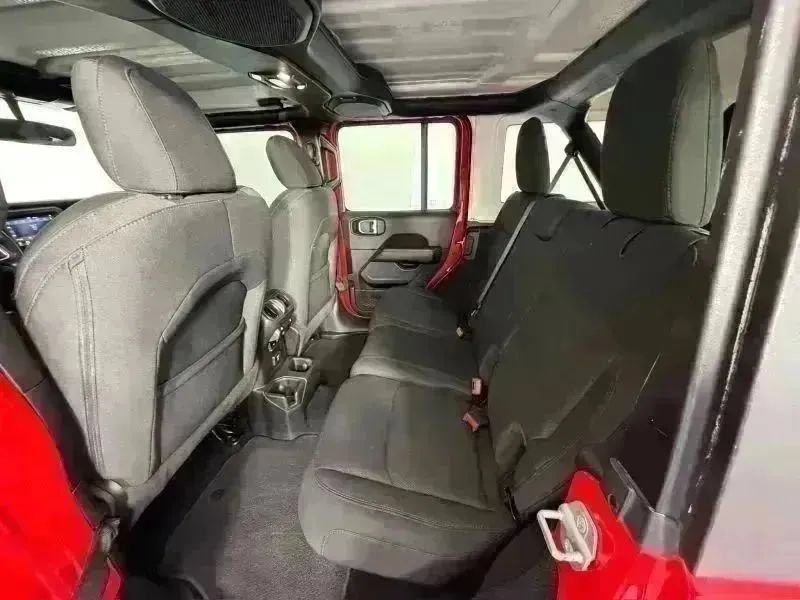 Used 2020 Jeep Wrangler Unlimited Sahara AWD/4WD image 36