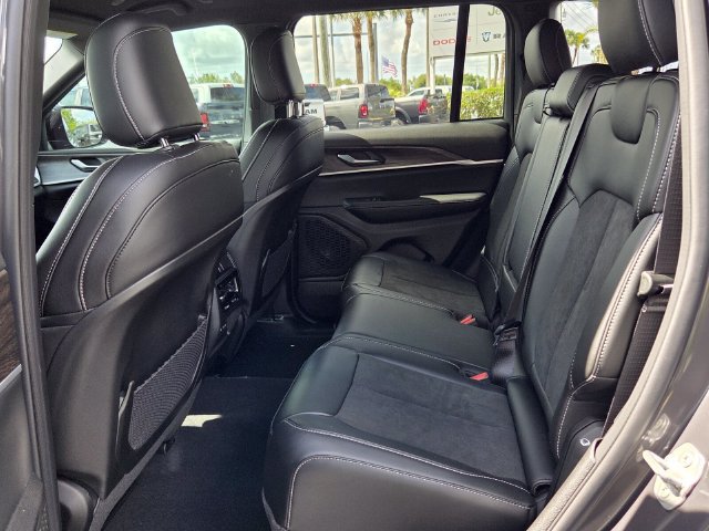 New 2026 Jeep Grand Cherokee Altitude RWD image 12