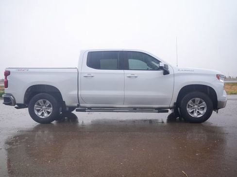 Used 2024 Chevrolet Silverado 1500 LT w/ Convenience Package II AWD/4WD image 6