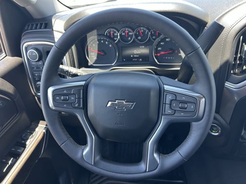 Certified 2022 Chevrolet Silverado 1500 RST w/ Z71 Off-Road Package AWD/4WD image 22