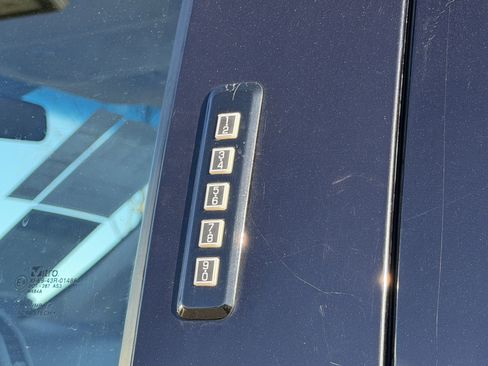 Used 2018 Ford F150 Lariat image 16