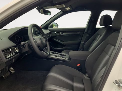 Used 2025 Honda Civic Sport image 9