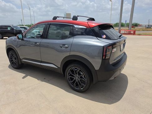 New 2026 Nissan Kicks SR w/ Cold Weather Package FWD image 5