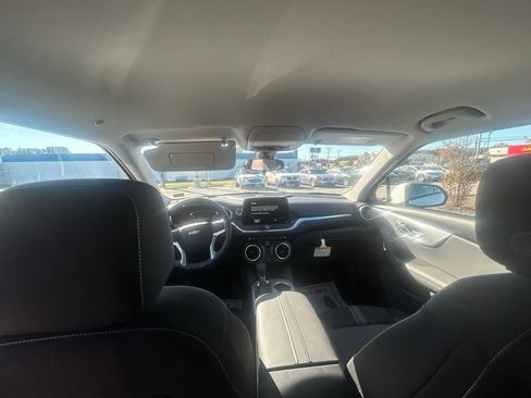 New 2025 Chevrolet Blazer LT FWD image 34