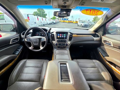 Used 2017 GMC Yukon Denali AWD/4WD image 18