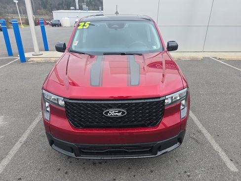 New 2025 Ford Maverick XLT w/ Black Appearance Package image 9